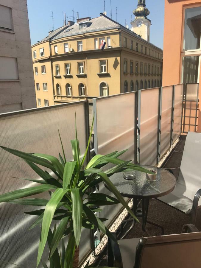 Main Square Dream Apartment زغرب المظهر الخارجي الصورة